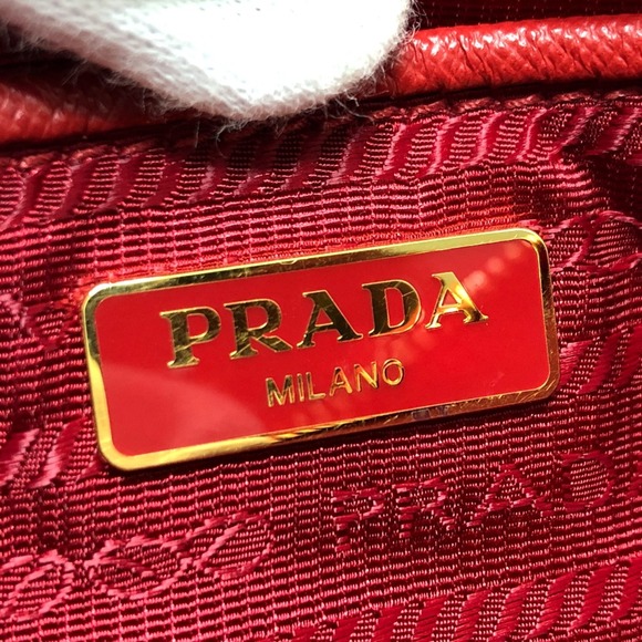 PRADA triangle logo triangle logo plate Crossbody Pochette Shoulder Bag Red - Picture 11 of 14